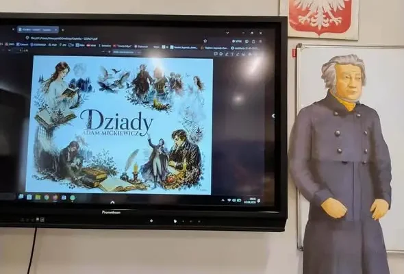 Narodowe Czytanie 2026 w szkole w Bałtowie – uczniowie zmierzyli się z „Dziadami”
