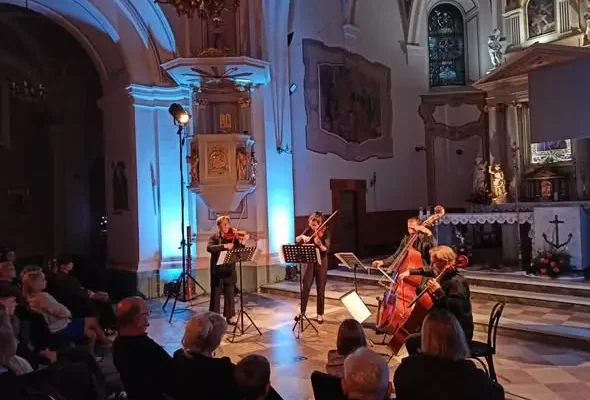 XVII Dni Muzyki w Ostrowcu Świętokrzyskim: koncert Quatro Cordes w kolegiacie