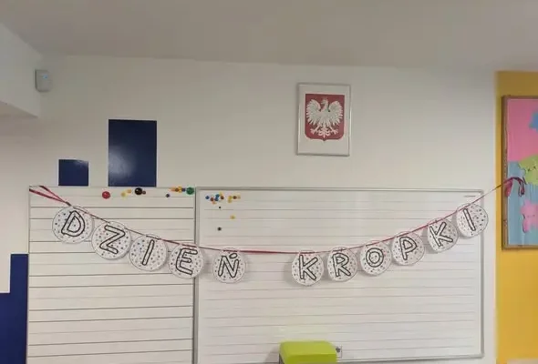 Międzynarodowy Dzień Kropki w przedszkolu w Bałtowie – relacja z kreatywnej zabawy
