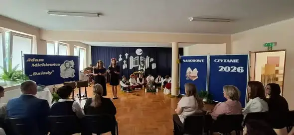Narodowe Czytanie w Waśniowie: „Dziady” na szkolnej scenie
