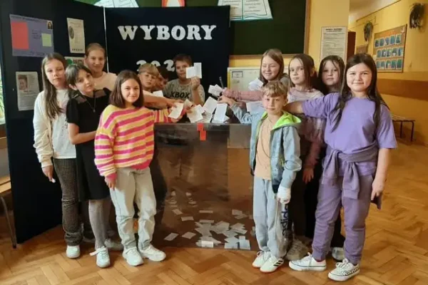 Wybory do Samorządu Szkolnego – czas na kampanię i Twój plakat!