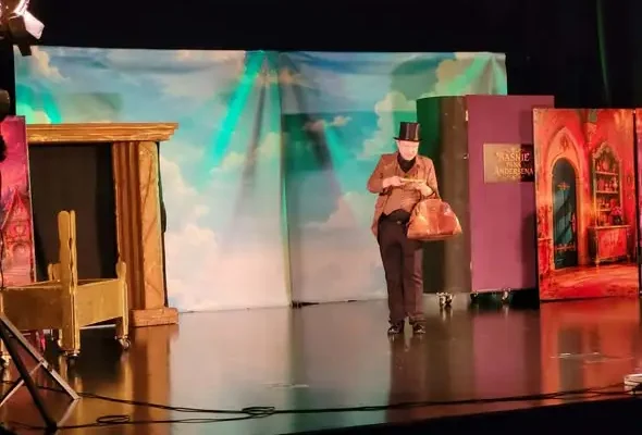 Pierwszaki z Kunowa na teatralnej wyprawie w Ostrowcu Świętokrzyskim