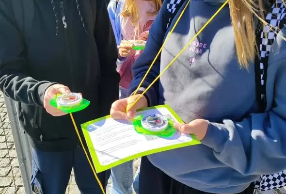 SKKT PSP10 z Ostrowca Świętokrzyskiego na jesiennym spacerze z mapą i kompasem