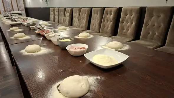 Dzień Chłopaka w klasie 6a – warsztaty pizzy w restauracji Gravitacja