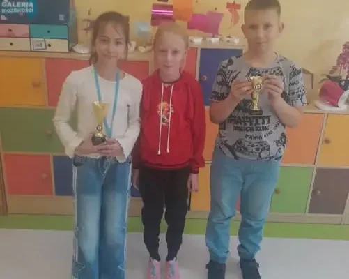 Sukcesy uczniów klasy IIIa w XII Biegu Papieskim w Ćmielowie