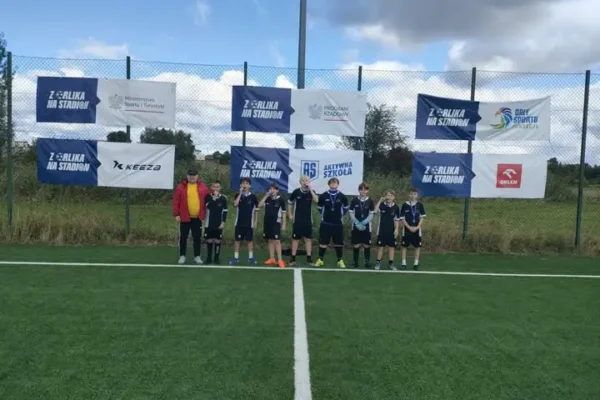 Młodzi piłkarze z Bodzechowa w półfinale ogólnopolskiego turnieju „Z Orlika na Stadion”