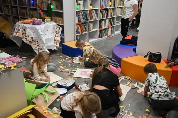 Noc Bibliotek w Ćmielowie: fotorelacja z wyjątkowego wieczoru