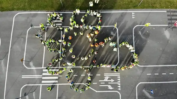 Uczniowie z Kunowa świecą przykładem – akcja „Odblaskowa szkoła”